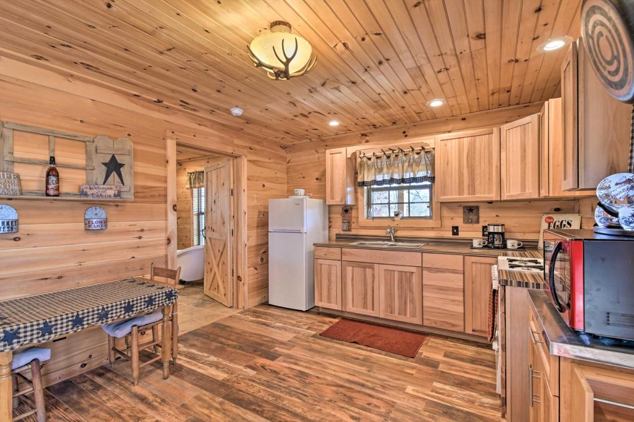 Quiet And Secluded Berea Cabin On 70-Acre Farm! Exterior photo